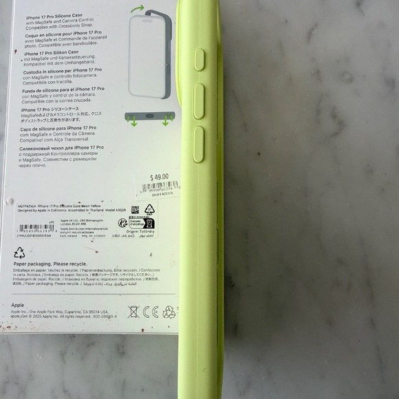 Neon yellow Protective iPhone 17 Pro Max Case - Picture 3 of 7